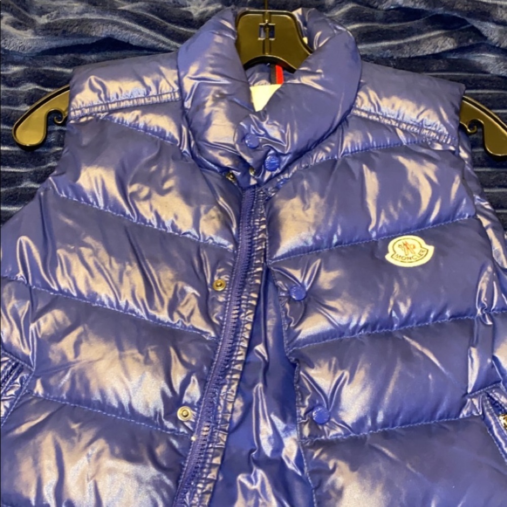 Moncler vest!